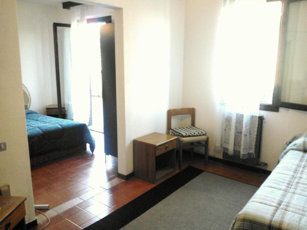Villa Bredina Sale Marasino Chambre photo